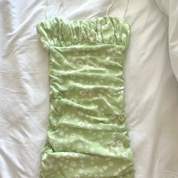 Princess Polly Penney Mini Dress Green Floral - Picture 3 of 6